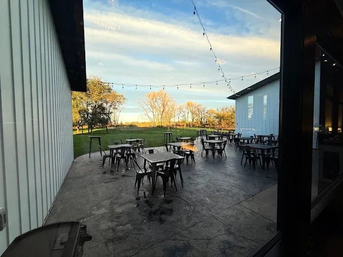 Lone Oak Farm Event Venue LLC 2