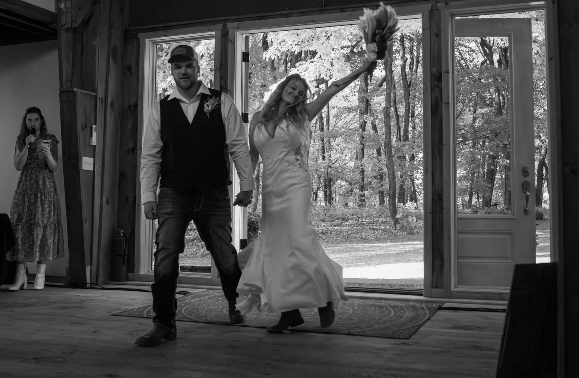 Howling Moon Weddings & Events 5