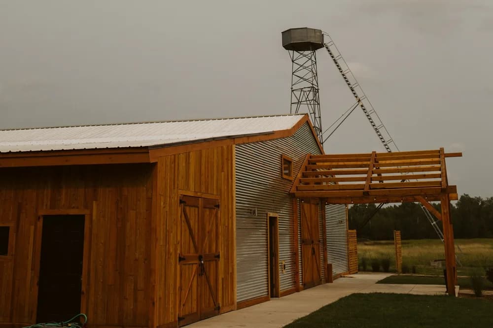 Little Lazy Lodge+Wedding Venue 2