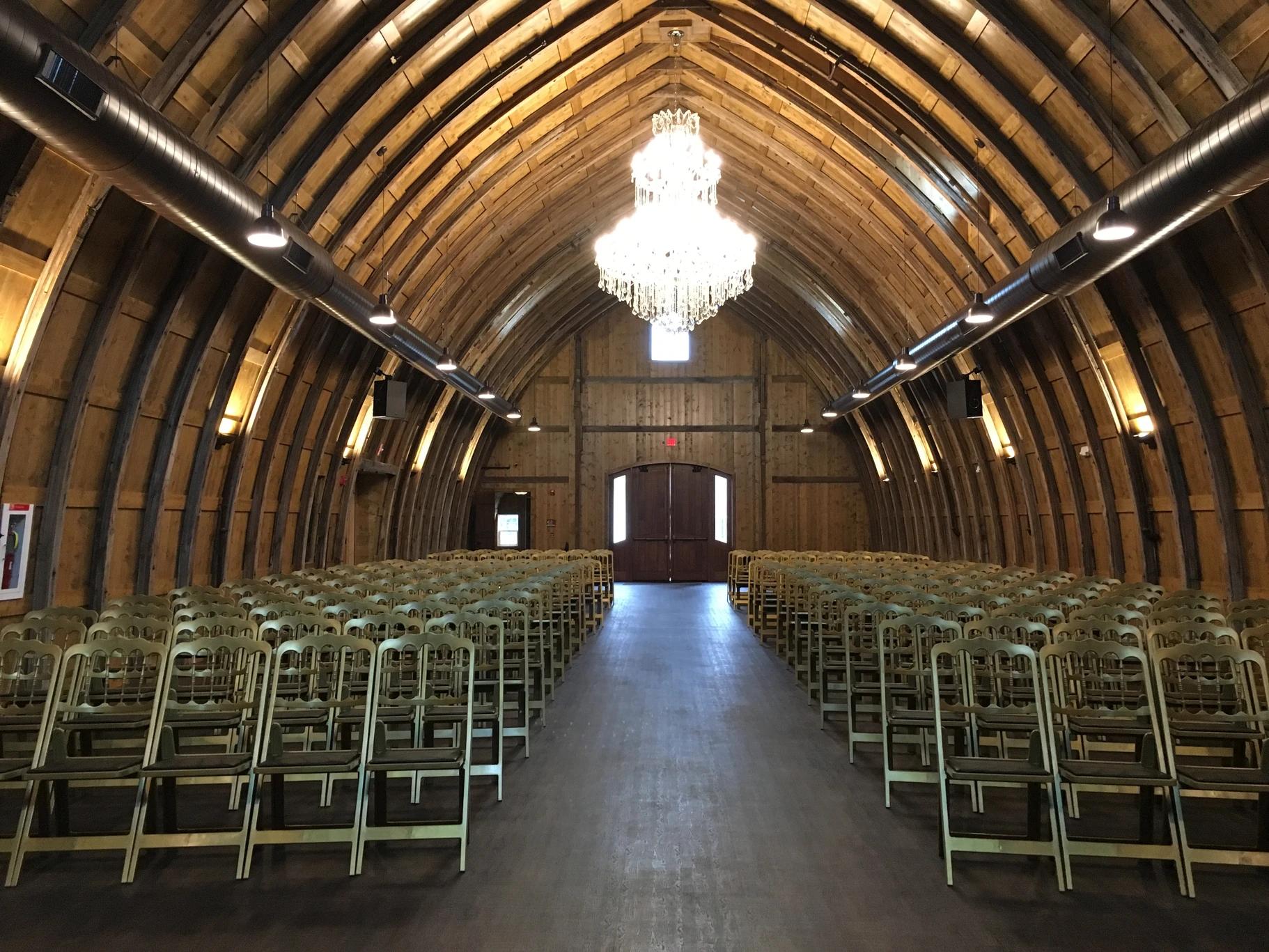 Vennebu Hill Wedding Barn & Event Venue 5
